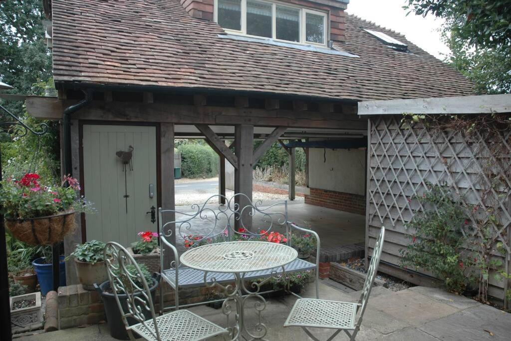 Cowslip Barn Annexe, Countryside Stay Near 奇切斯特 外观 照片